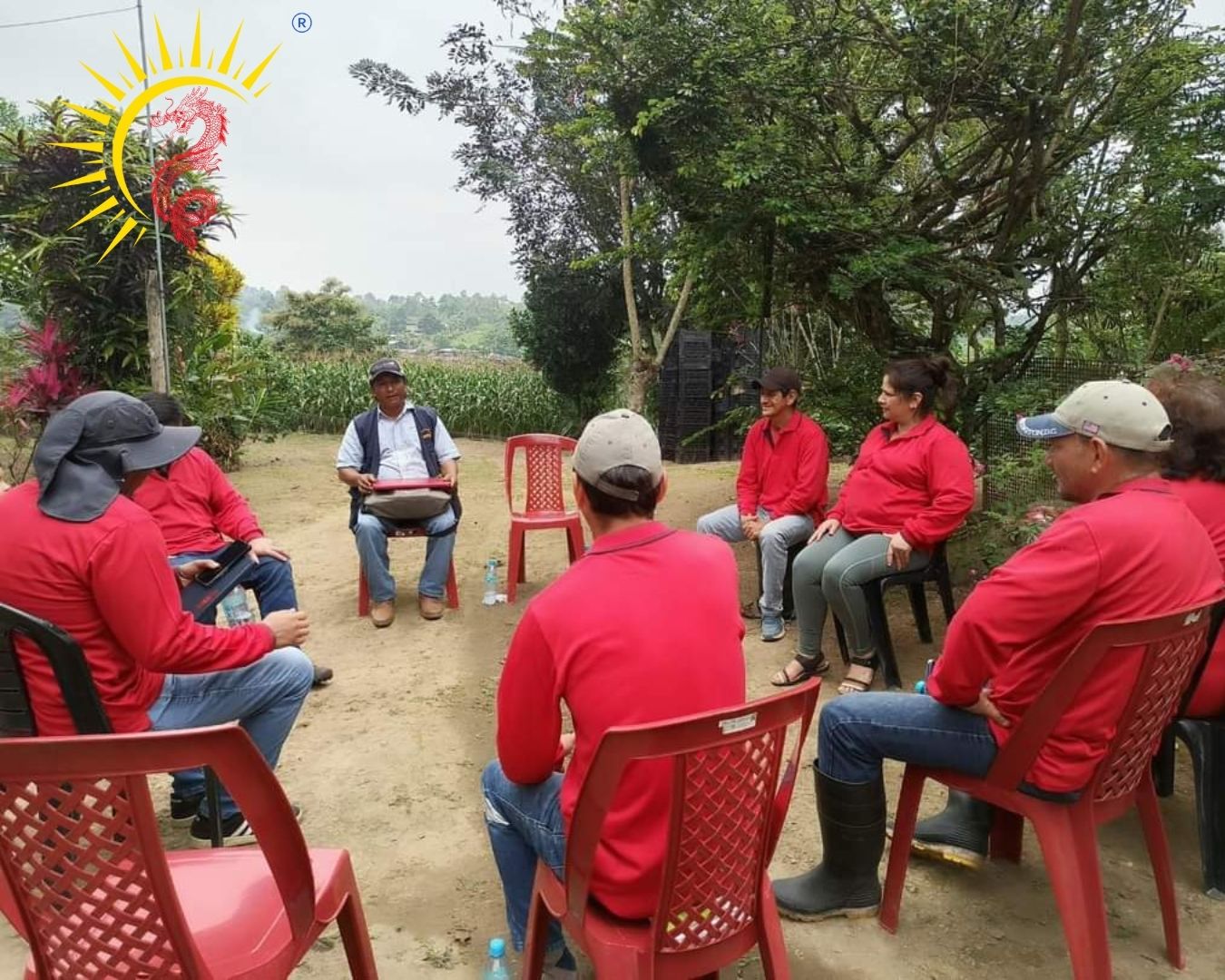 Reunión operativa Pitared Ecuador en finca